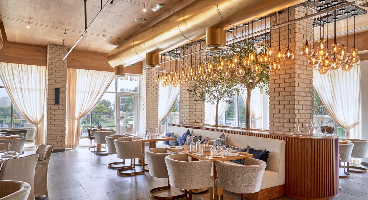 bussola italian restaurant in Jumeirah Golf Estates