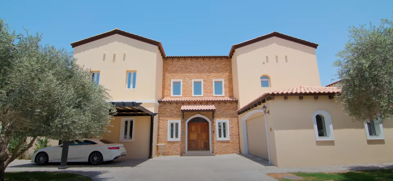 Mediterranean-style villa front