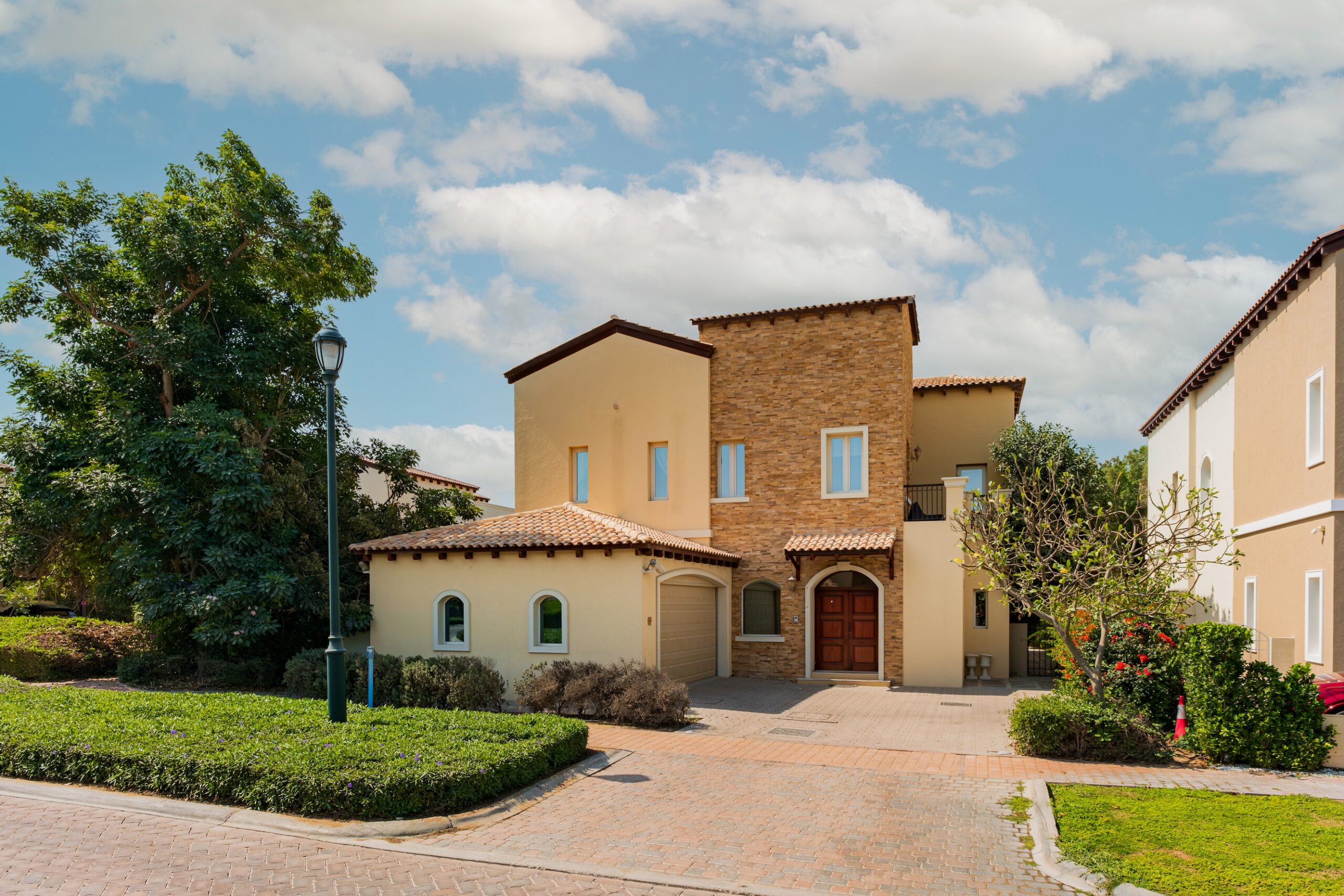 DSCF8702-Enhanced-NR