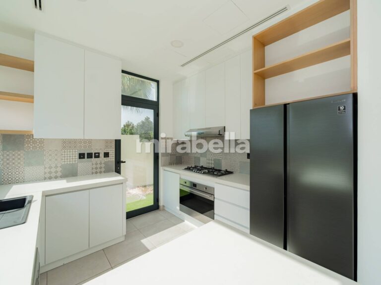 DSCF4584-Enhanced-NR