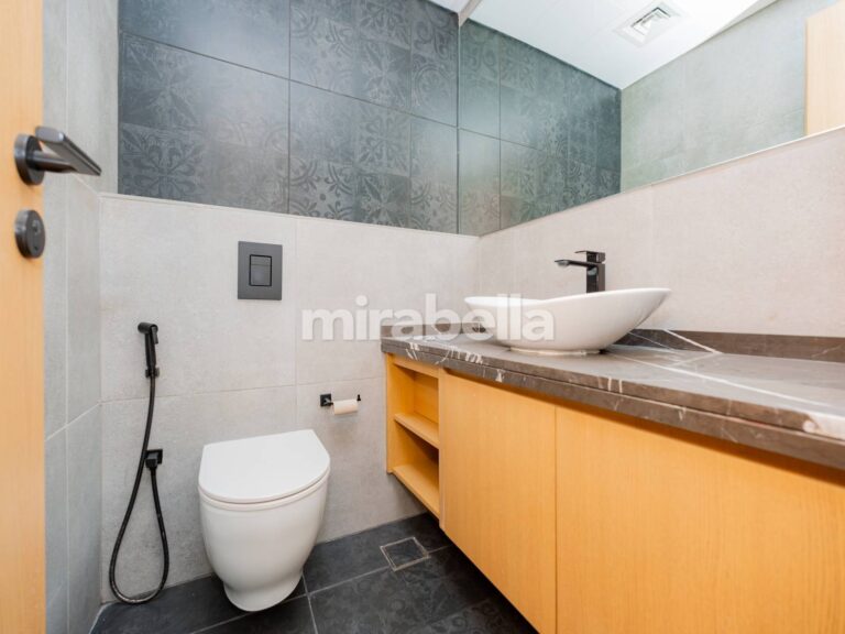 DSCF4592-Enhanced-NR